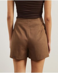 Atmos&Here - Kendal Pleated Tailored Shorts