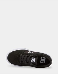 DC Shoes - Boys 8 to 16 Teknik Skate Shoes