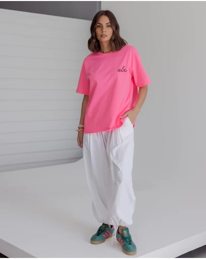 ALEXANDRA - Sole T-Shirt Fluro Pink