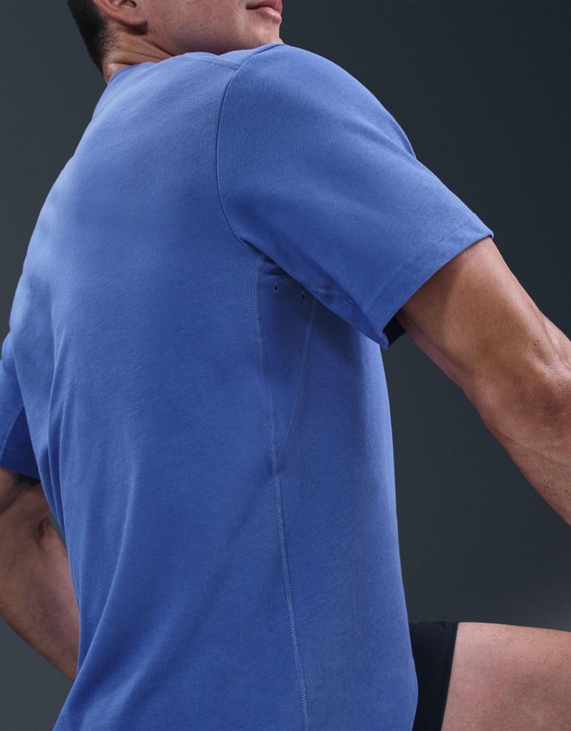 Nike - Primary Dri-FIT Short-Sleeve Versatile Top