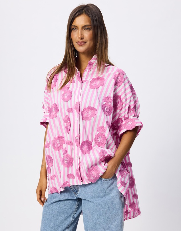 Grace Willow - Michi 3D Applique Oversized Shirt