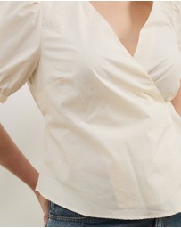 Atmos&Here Curvy - Nora Puff Sleeve Wrap Shirt