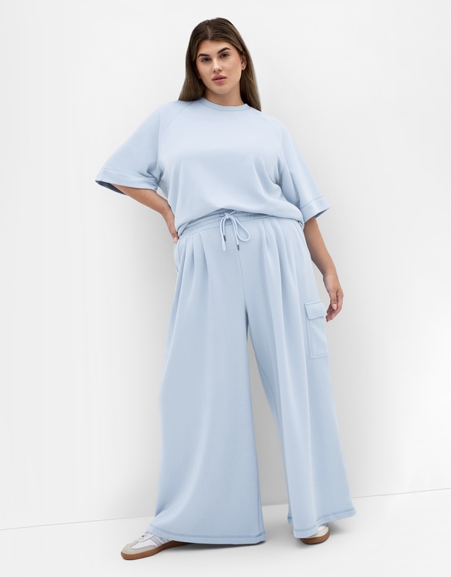 City Chic - Plus size Raglan Sweat Top - powder blue
