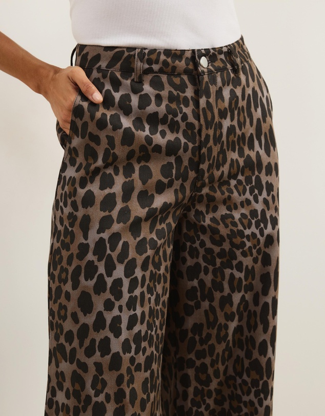 Atmos&Here - Aloura Leopard Print Pants