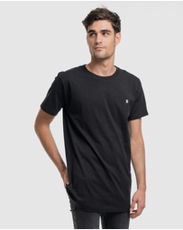 DVNT - Classic Embroidery Tee