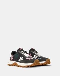 Camper - Trainers Drift Trail