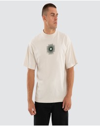 Nomadic Paradise - Board Street Tee