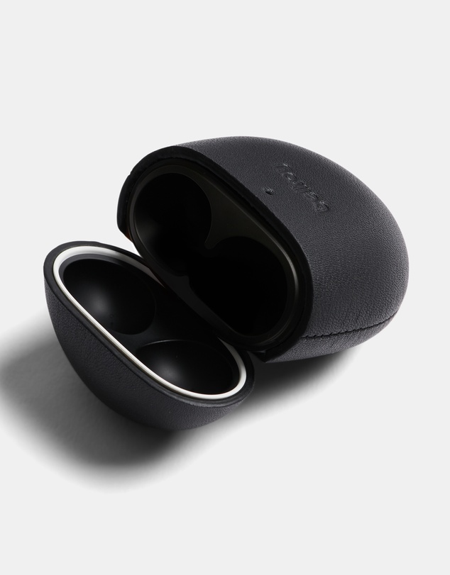 Bellroy - Leather Pixel Buds Pro Jacket