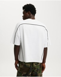 Cotton On - Cropped Fit T-Shirt
