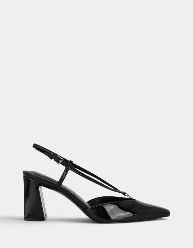 GUESS - Vargas Pumps