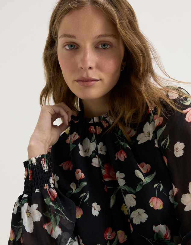 Review - Gardenia Blouse