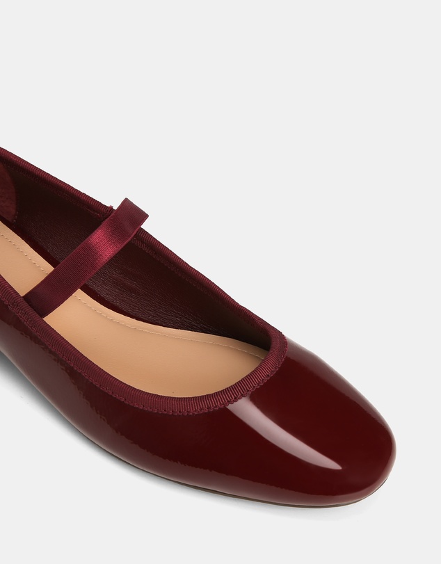 Wittner - Alannah Crinkle Patent Leather Mary Janes