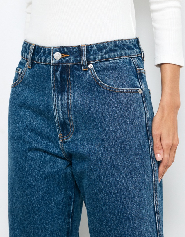 AERE - Mid Rise Curve Leg Jeans