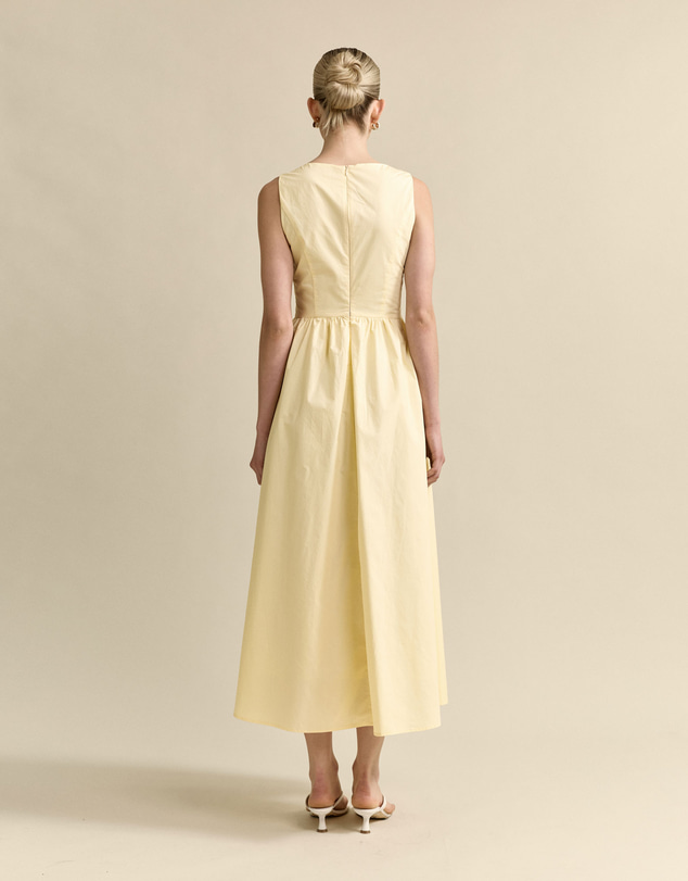 MVN - Basque Waistline Maxi Dress