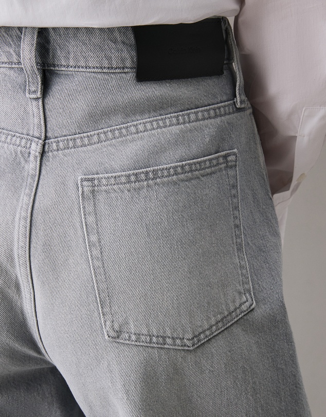 Calvin Klein - High Rise Wide Leg Jeans