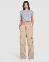 GUESS Originals - GUESS Originals Baggy Cargo Pants