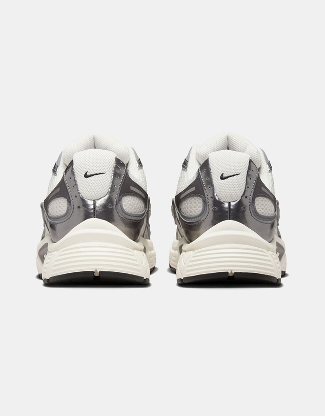 Nike - Nike V5 RNR - Men's