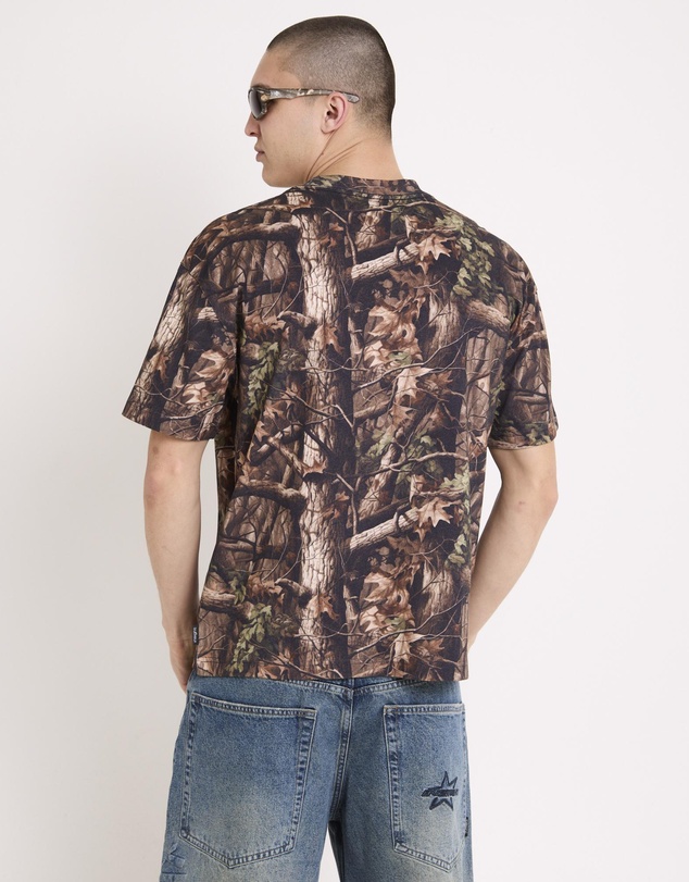 Insight - Serving Cropped Camo T-shirt