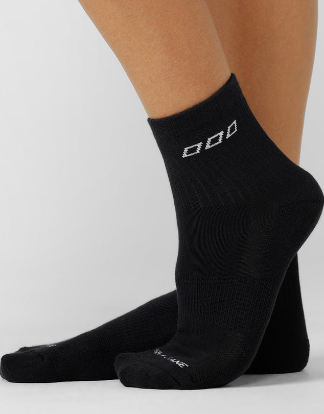 Lorna Jane - LJ Quarter Crew Socks