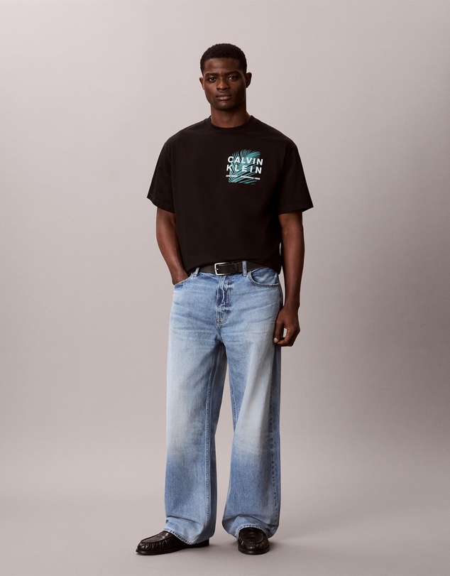 Calvin Klein Jeans - Palm Leaf Logo Graphic Relaxed T-Shirt