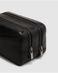 Politix - Leather Kit Bag