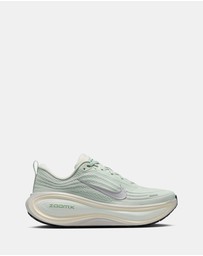 Nike - Vomero Plus - Women's