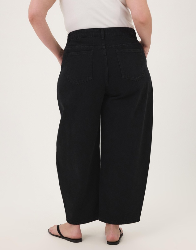 Atmos&Here Curvy - Cindy Barrel Leg Jeans