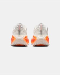 Nike - Vomero Plus - Women's
