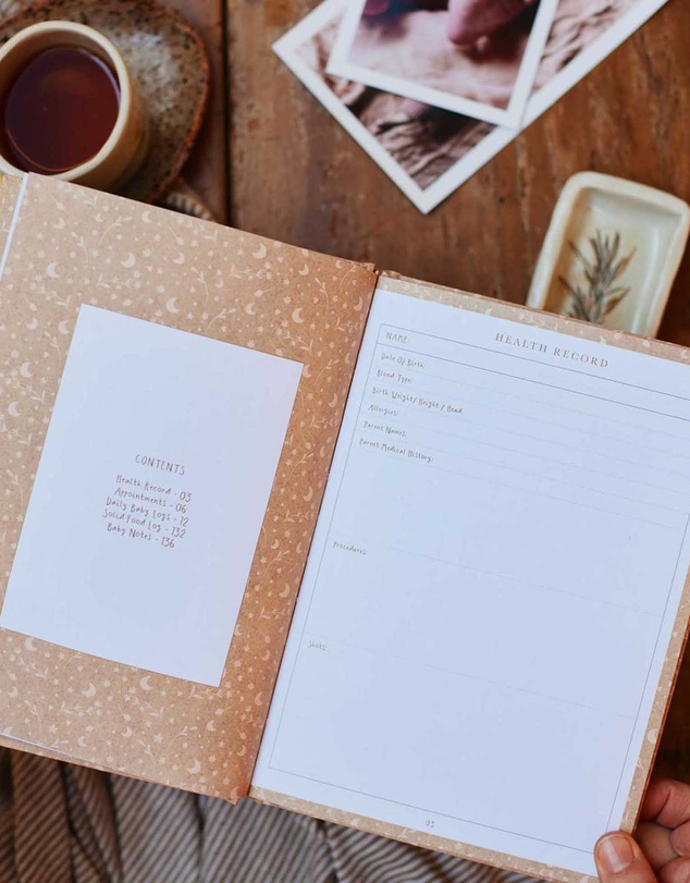 Write to Me - Baby Tracker Journal. Oat