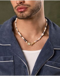 Nialaya Jewellery - Multi-Colored Pearl Necklace with Gold Plated Panther Head Lock