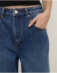 Assembly Label - Low Curve Mid Rise Jeans
