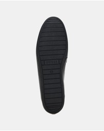 GUESS - Baylon Loafers