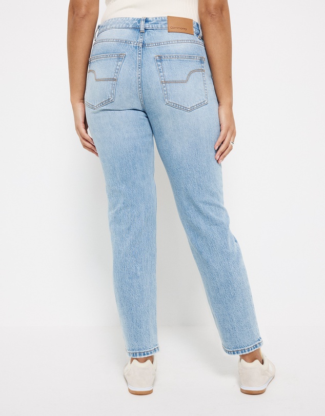 Commonry - The Mid Rise Slim Jean