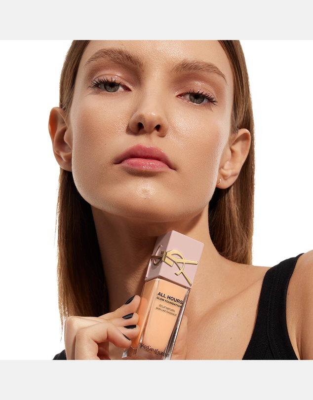 Yves Saint Laurent - All Hours Glow Foundation LN1