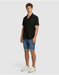 yd. - Murdock Textured Shirt