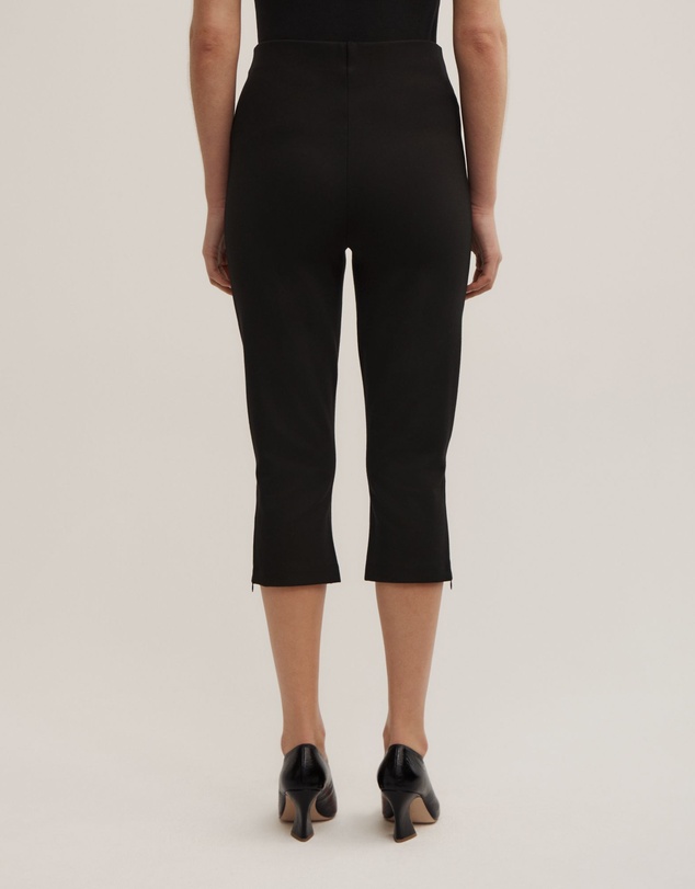 Witchery - Capri Pant