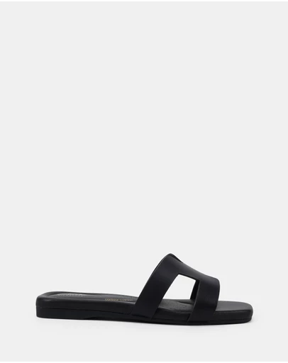 Clarks - Yvette Black