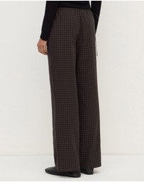 Assembly Label - Eddie Check Pants