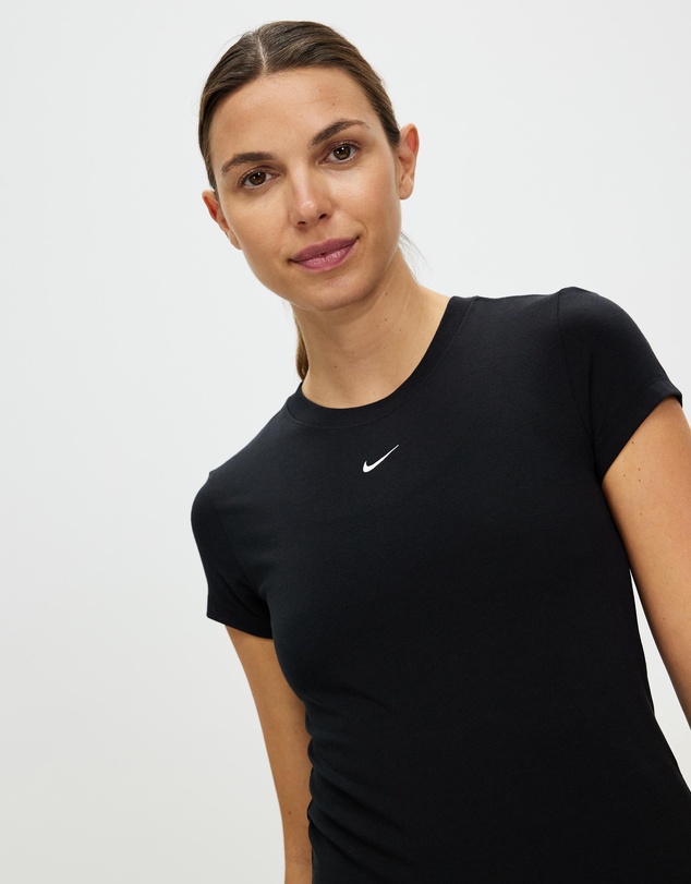 Nike - Sportswear Chill Knit T-Shirt