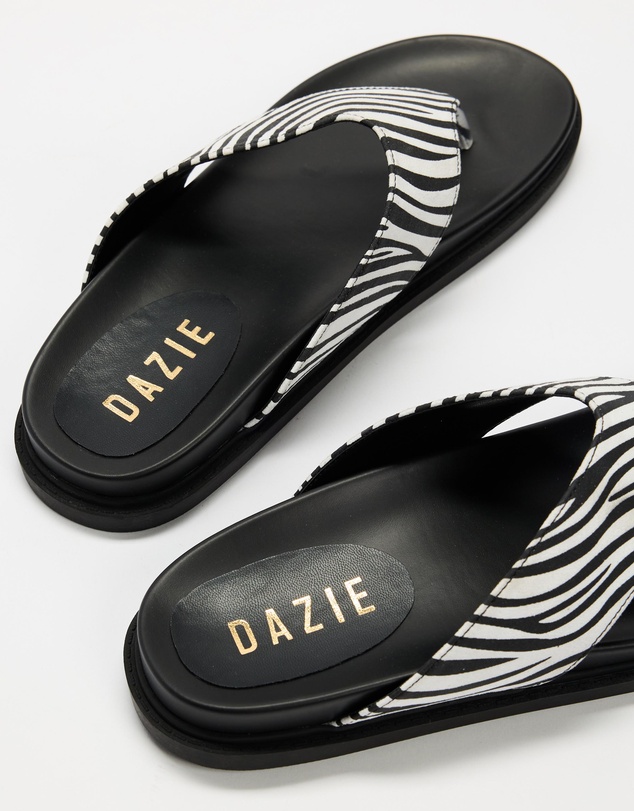 Dazie - Amazon Chunky Thongs