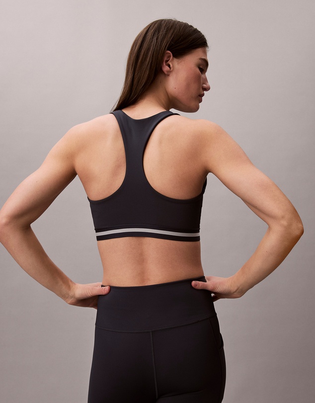 Calvin Klein - Quick-Dry Medium-Impact Sports Bra