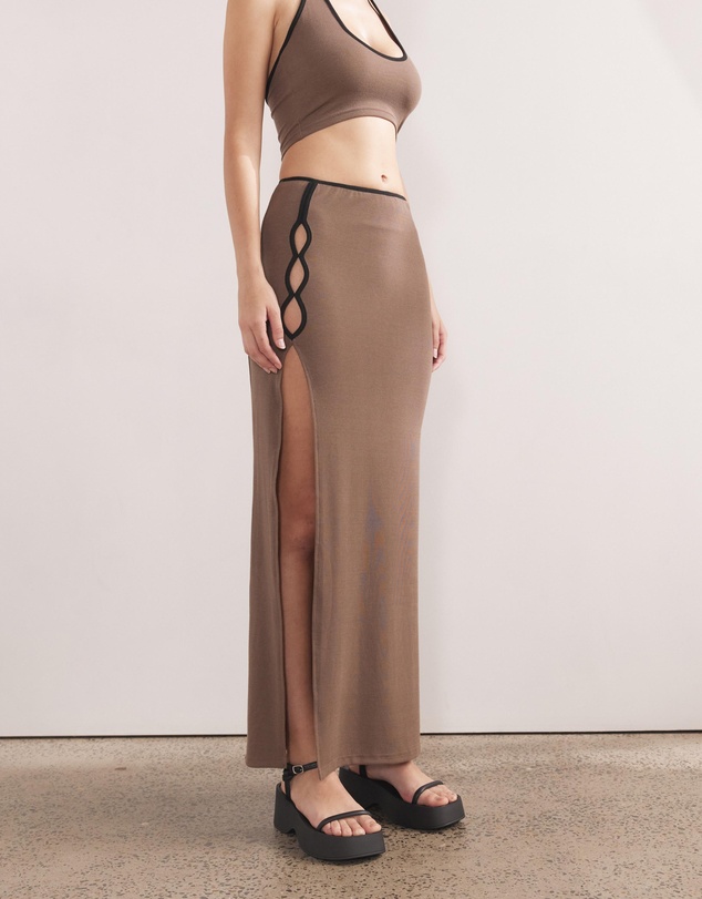 Dazie - Mirage Cut Out Slit Front Midi Skirt