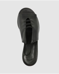 Beau Coops - Delphine Slingbacks