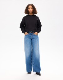 Superdry - Essential Logo Crew Sweat