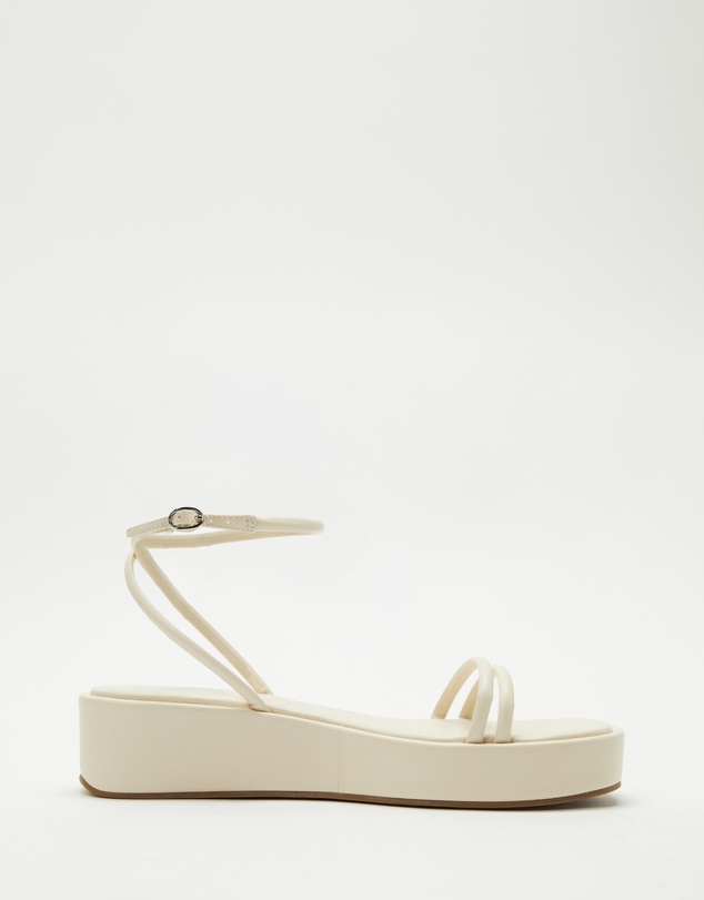 SPURR - Brynn Flatform Sandals - ONLINE EXCLUSIVE