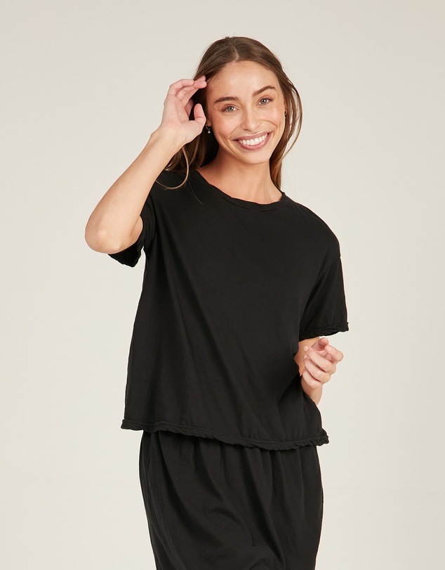 Primness - Luckie Tee