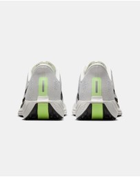Nike - Pegasus Plus - Women's