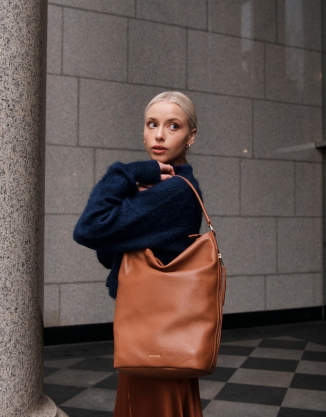 Kinnon - Ginni Tote Bag