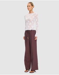 KIVARI - Victoria Lace Top