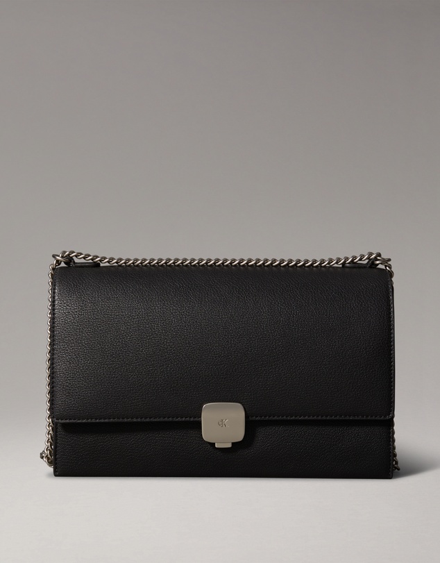Calvin Klein - Chain Crossbody Bag